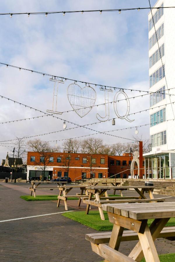 Stylish Jewellery Quarter Apartment Sleeps 4 Birmingham Bagian luar foto