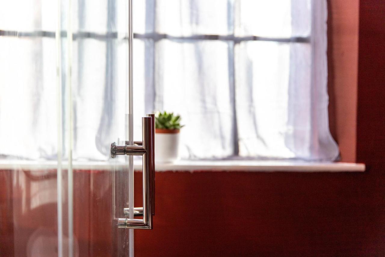 Stylish Jewellery Quarter Apartment Sleeps 4 Birmingham Bagian luar foto